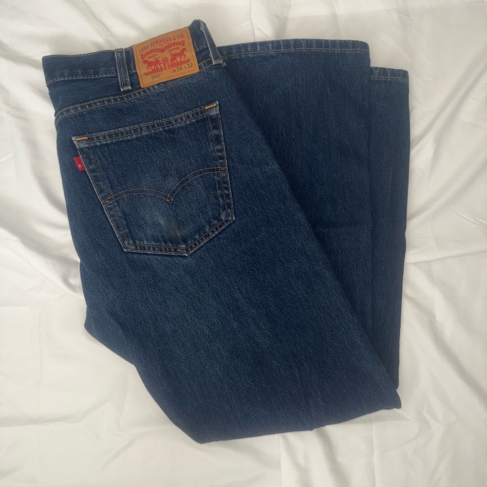 Men’s 505 Levi’s | W-38 L-32